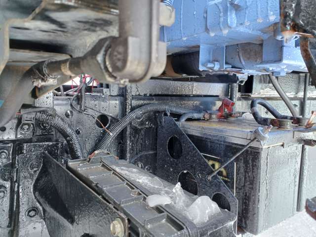 日産 コンドル クレーン車 4段ラジコン ワイド超ロング 積載2.3t 荷台内寸L6200W2360 北海道の詳細画像 その15