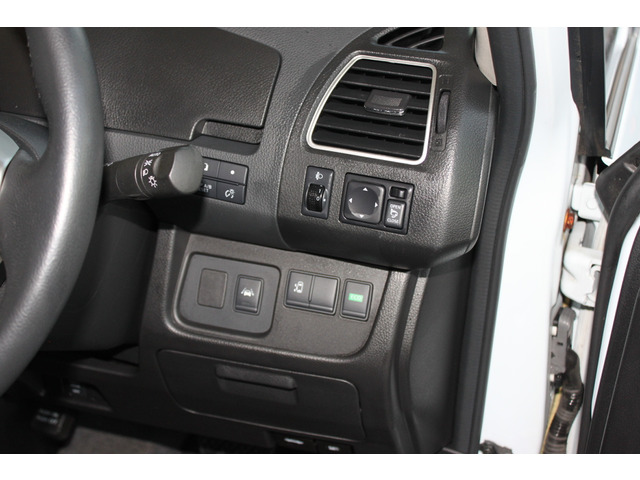 日産 セレナ 2.0 ハイウェイスター 4WD バックカメラ・ナビ・スマートキー 北海道の詳細画像 その17