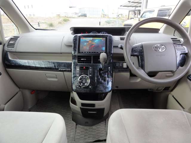 トヨタ ノア 2.0 X スマートエディション ナビ・ETC・後方モニター・バックカメラ 香川県の詳細画像 その14