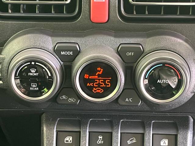 【問合せ：０７７６－５３－４９０７】【オートエアコン】一度お好みの温度に設定すれば、車内の温度を検知し風量や温度を自動で調整。暑い…寒い…と何度もスイッチ操作をする必要はありません。