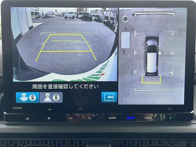 【 全方位カメラ 】上から見下ろしたように駐車が可能です。安心して縦列駐車も可能です♪