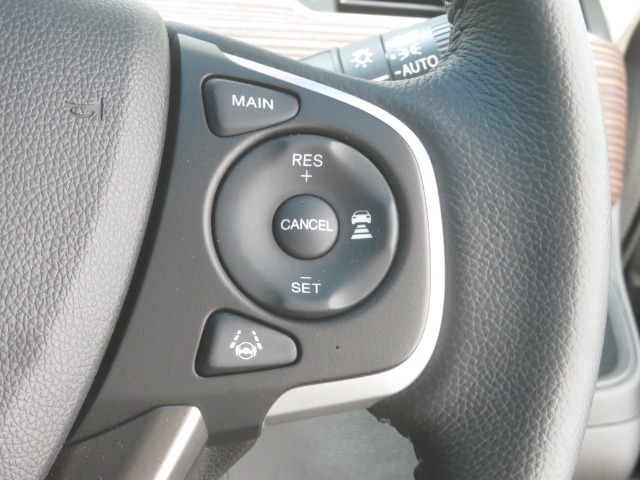 多彩な安心・快適機能を搭載した先進の安全運転支援システムのＨｏｎｄａ ＳＥＮＳＩＮＧを搭載しております。