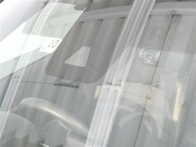 トヨタ カローラクロス 1.8 ハイブリッド Z TSS TCナビ フルエアロ LED 岐阜県の詳細画像 その3