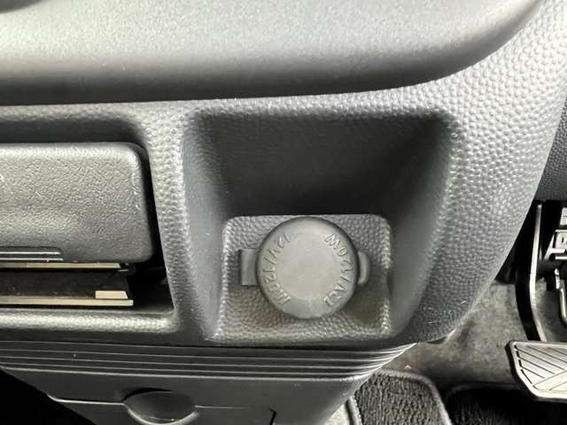 2010 Suzuki Alto Lapin – thumbnail 46