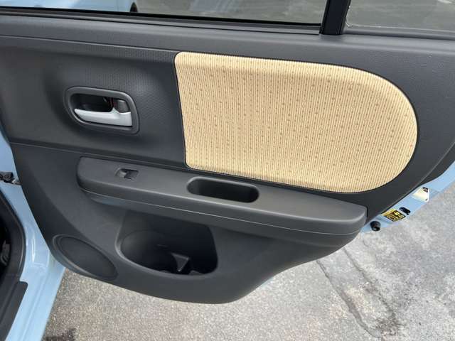 2010 Suzuki Alto Lapin – thumbnail 61