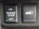 オートバックドアでボタン一つで開閉が可能です。