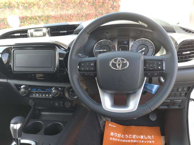 トヨタ ハイラックス 2.4 Z ディーゼルターボ 4WD 新車未登録フロアマット 兵庫県の詳細画像 その14