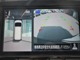 ナビ画面にアラウンドビュ－モニタ－の映像を映し出しています。　　狭い場所での車庫入れをサポ－トしてくれる便利アイテムです。