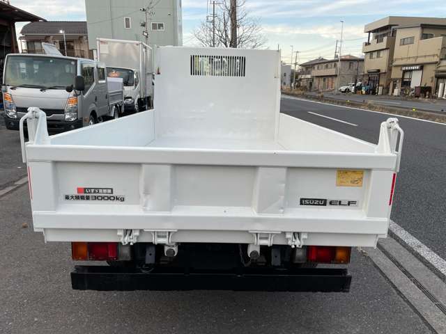 いすゞ エルフ 3.0 ダンプ フルフラットロー ディーゼルターボ 3トン F6 ETC 埼玉県の詳細画像 その9