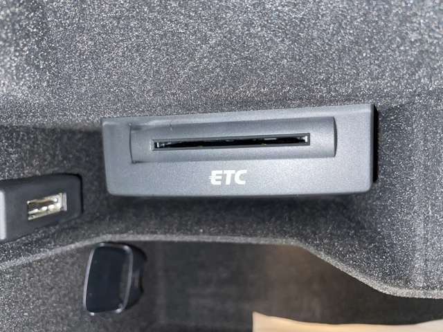 アウディ A4アバント 2.0 TFSI クワトロ Sラインパッケージ 4WD バックカメラ ブルートゥース ETC 三重県の詳細画像 その12