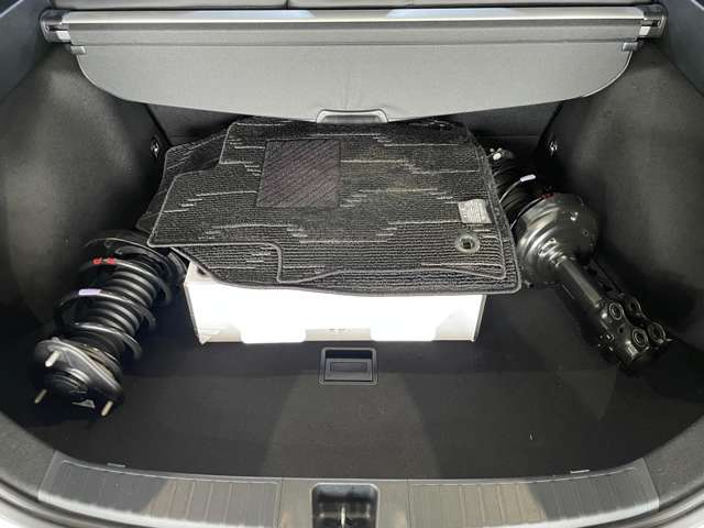 トヨタ プリウス 1.8 S ツーリングセレクション モデリスタエアロ 車高調 19インチAW 長崎県の詳細画像 その9