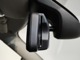 【ミラー内蔵ETC】BMWのETCシステムはルームミラー内蔵型となります。ルームミラー配置により収納スペースを確保しています。