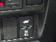 【パワーゲート】ボタン一つでテールゲートが自動で開閉します。また、ハンズフリー機能も搭載されており、車から離れたことが検知されると自動で開閉、重い荷物を両手で運ぶときにとても便利です。