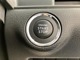 リモコンキーを携帯していると　車輌側のボタン操作でドアの解錠／施錠やエンジン始動が可能です。