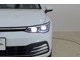 LEDマトリックスヘッドライト IQ.LIGHT(ダイナミックインジケーター付)：フロントカメラで対向車などを認識し、片側22個のLEDを制御して幻惑を最小に、照射エリアを最大にします。