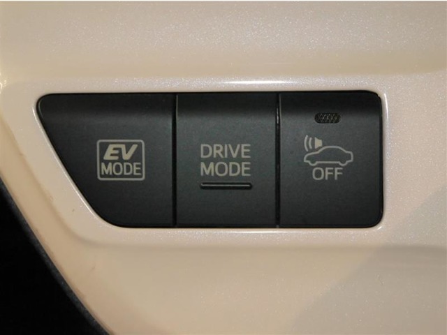 トヨタ プリウス 1.8 S E-Four 4WD メモリーナビ・ドライブレコーダー付 北海道の詳細画像 その17