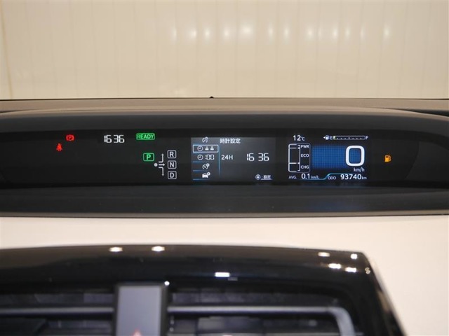 トヨタ プリウス 1.8 S E-Four 4WD メモリーナビ・ドライブレコーダー付 北海道の詳細画像 その7