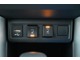 ■通信用ＵＳＢ端子、■シートヒータースイッチ（運転席／助手席） 装備　　シートヒーターは　『ＨＩ - LO』の２段階切替が可能。