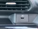SB充電端子が装着されていますので車内でスマートフォンなどの充電が可能です。