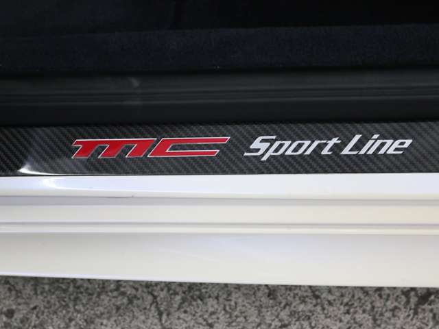 オプション：MC Sport Lineカーボンインテリアトリム