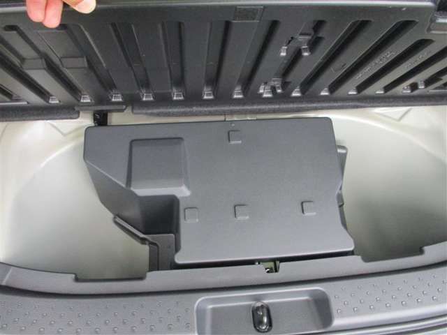 トヨタ シエンタ ハイブリッド 1.5 Z 両側電動スライドドア・LEDライト・アルミ 高知県の詳細画像 その20