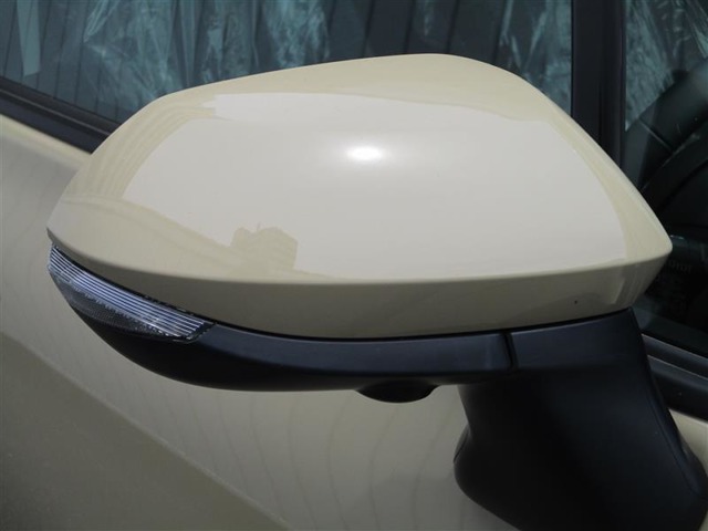 トヨタ シエンタ ハイブリッド 1.5 Z 両側電動スライドドア・LEDライト・アルミ 高知県の詳細画像 その8