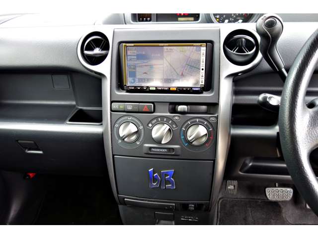 2005 Toyota bB – thumbnail 44