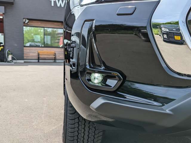 トヨタ ハイラックス 2.4 Z ディーゼルターボ 4WD 登録済み未使用車 新品ベッドライナー 宮城県の詳細画像 その12