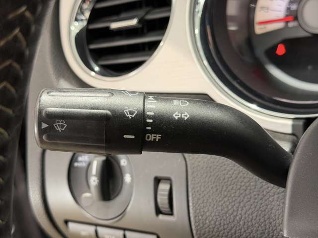 2010 Ford Mustang – thumbnail 16