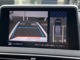 ワイドバックアイカメラ　車両後方の状況をタッチスクリーンに映し出します。距離や角度が確認できるガイドラインと俯瞰映像により停車状況が正確に把握できます。