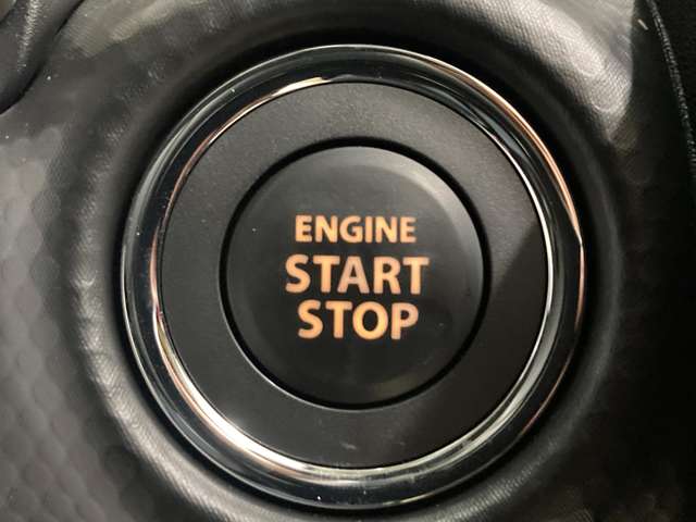 【プッシュスタート】ポケット、カバンに鍵を装備しておけばボタン1つでエンジンをかけることができます。