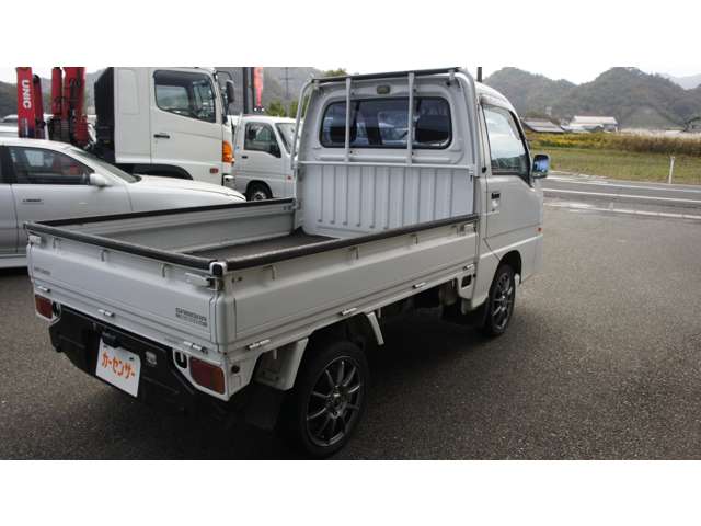 スバル サンバートラック 660 TC スーパーチャージャー 三方開 4WD  鳥取県の詳細画像 その4