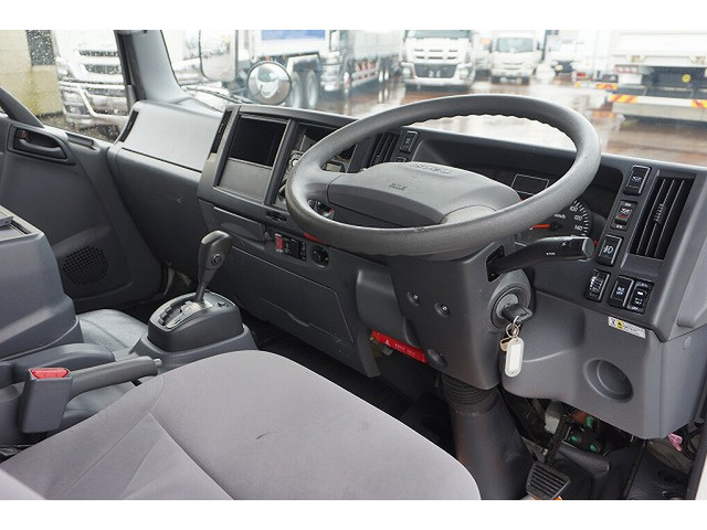AC PS PW SRS ABS 集中ドアロック 左右電格ミラー/ヒーター AM/FM ターボ 排気ブレーキ アイドリングストップ フォグランプ トラクションコントロール