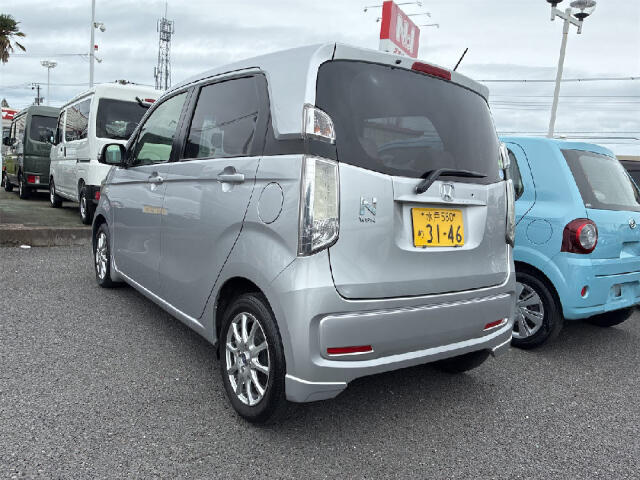 当店には国から許認可を得た認証工場を常設しております。車検や修理、整備等のメンテナンスで購入後もお付合いさせて頂くお客様がとても多いです。ぜひお困りの事があればご相談下さいね★