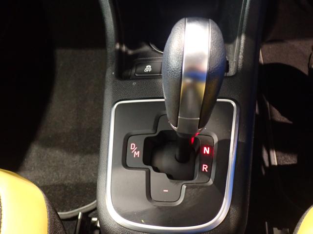 ５速ASGトランスミッション搭載。マニュアルモードでは小気味よいシフトフィールによるドライブを楽しめます。