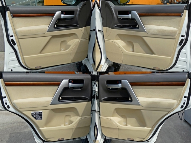 トヨタ ランドクルーザー200 4.6 AX 4WD 後期モデル リフトアップ ベージュ内装 愛知県の詳細画像 その16