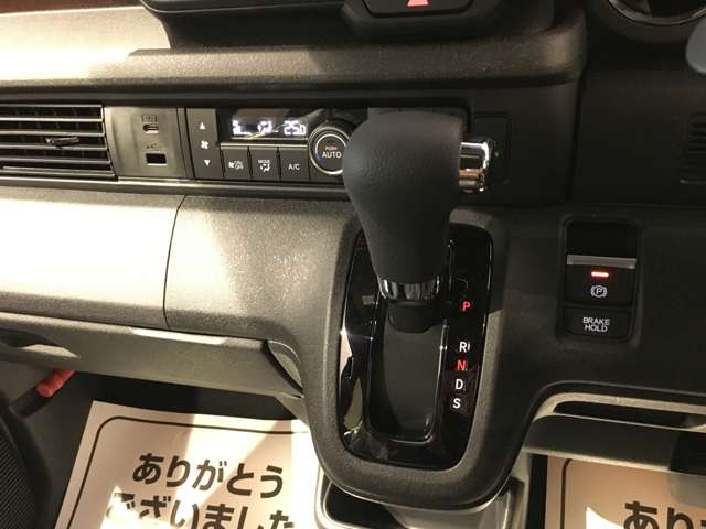 ホンダ N-BOX カスタム 660 届出済未使用車 両側PSD ナビパケ 14AW 熊本県の詳細画像 その20