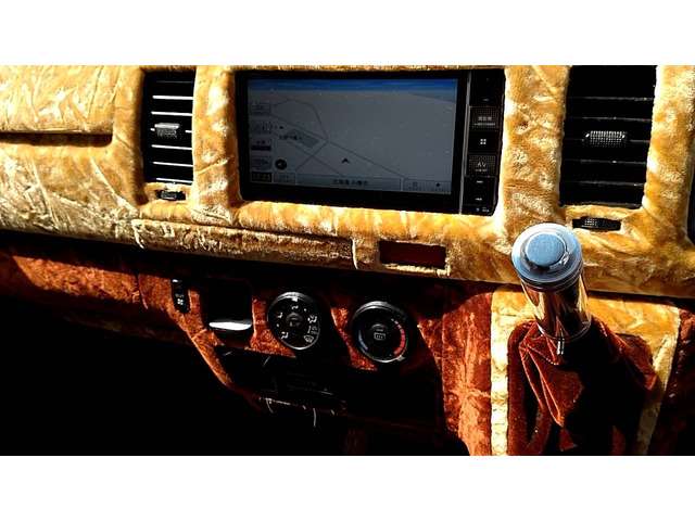 トヨタ ハイエースバン 3.0 DX ロング ディーゼルターボ 4WD 全塗装済/内装張替/ローダウン 北海道の詳細画像 その15