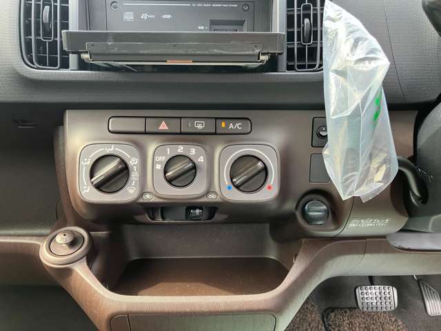 トヨタ パッソ 1.0 X クツロギ ナビ ワンセグTV スマートキー 富山県の詳細画像 その12