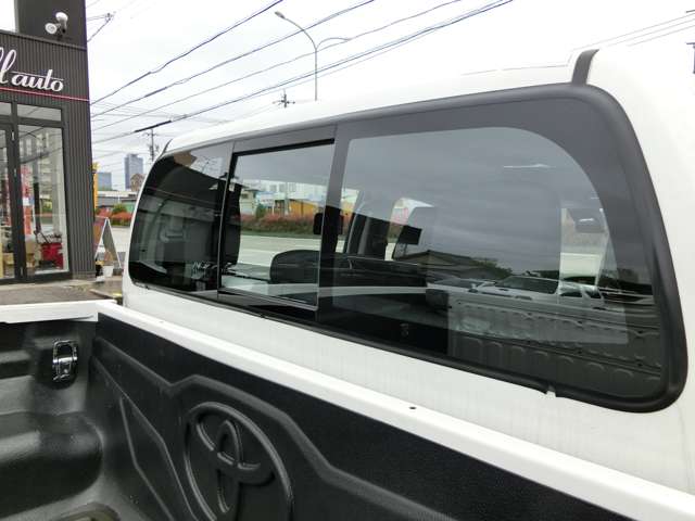 トヨタ ハイラックス 2.4 Z ディーゼルターボ 4WD リヤスライドガラス 未登録 愛知県の詳細画像 その11