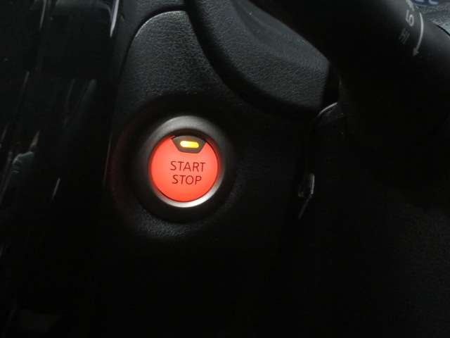 プッシュパワースターターなら鍵をさす必要なし！ブレーキを踏みながらボタンを押すだけでエンジンスタート！！