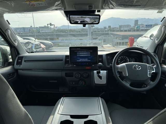 トヨタ ハイエースバン 2.8 DX ロング ディーゼルターボ 4WD ベッドキット仕様 神奈川県の詳細画像 その6