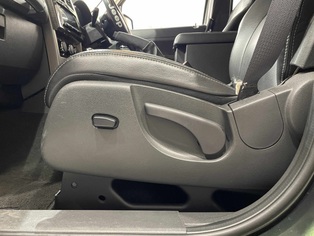 2011 Jeep Cherokee – thumbnail 44
