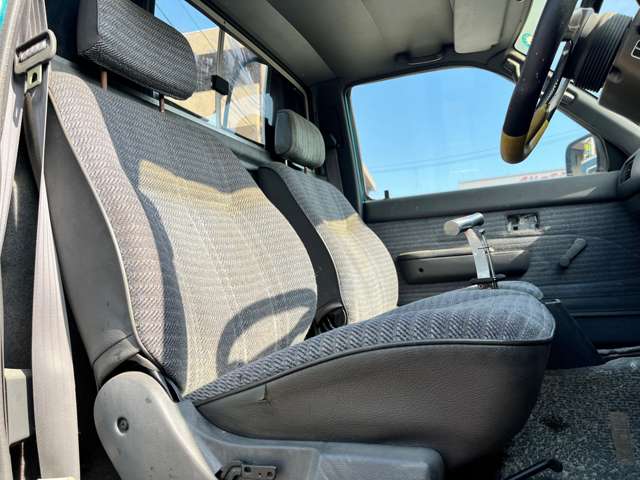 トヨタ ハイラックス 2.0 SR シングルキャブ ショートボディ 4WD B&Mクイックシフト 岡山県の詳細画像 その8