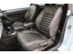 フロントシート。安全装備をオプションで追加せずとも、フォルクスワーゲン車はサイドエアバッグを全車標準装備しております。