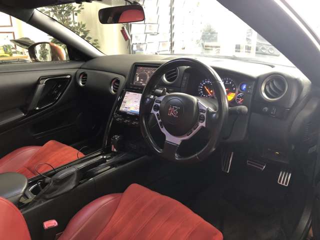 日産 GT-R 3.8 プレミアムエディション 4WD リバティウォーク/エアサス/デモカー 岡山県の詳細画像 その16