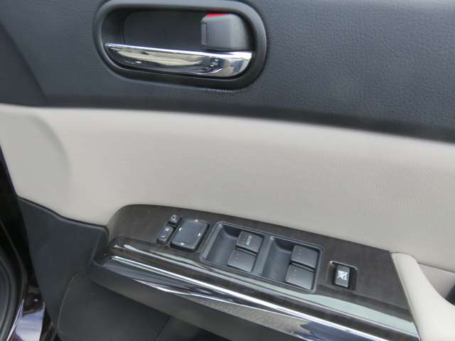 2011 Mazda MPV – thumbnail 44