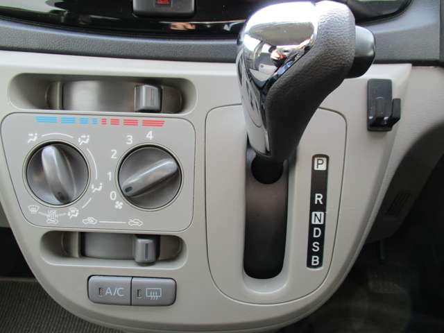 トヨタ ピクシスエポック 660 X SA 純正CDチューナー エコアイドル 北海道の詳細画像 その15