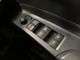 格納式リモコンドアミラーと、パワーウィンドウマスタースイッチです。車内の換気も運転席から簡単に行えます。