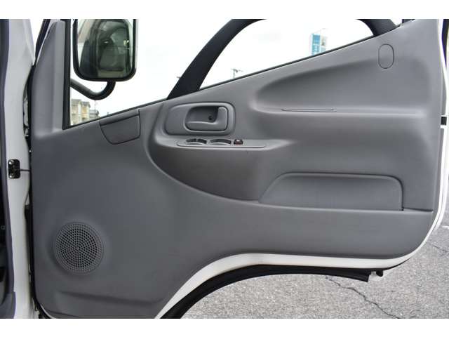 トヨタ ダイナ 3.0 ロング シングルジャストロー ディーゼルターボ 4WD PS PW AT 電格ミラー リアエアコン 大阪府の詳細画像 その5